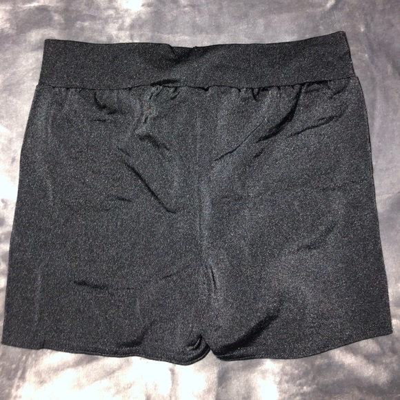 Black Spandex - Picture 2 of 2